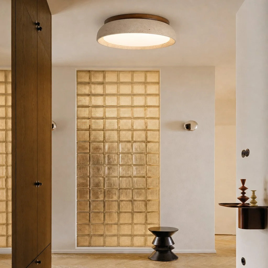 Luz de teto redonda em travertino — Detalhe em nogueira, LED quente, Wabi-Sabi