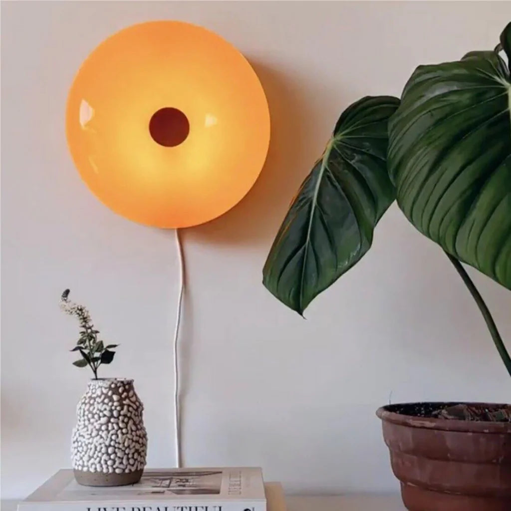 Rund væglampe i glas - berøringsdæmper, varmt LED-lys, orange eller hvid