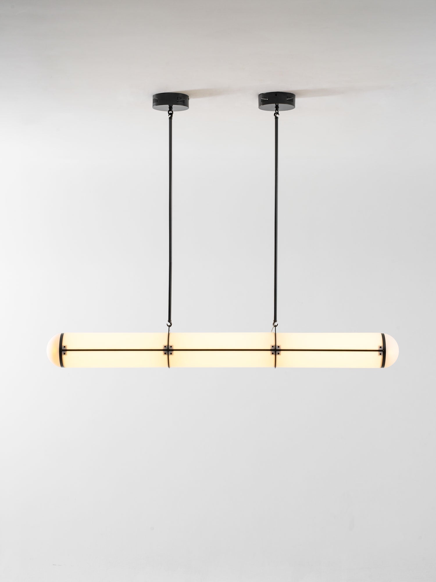 Modulär oändlig pendellampa – cylindrisk segmenterad design