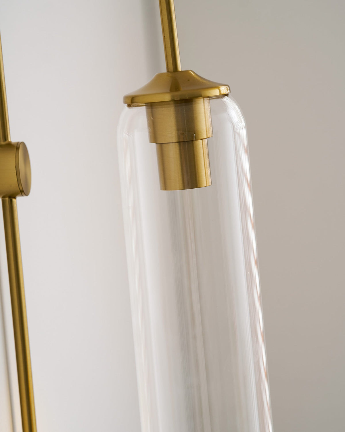 Stecker-Wandleuchte aus Glas, moderne zylindrische Form