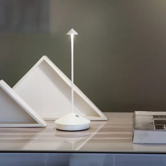 Wireless LED Table Lamp – Flexible and Durable | Orntli